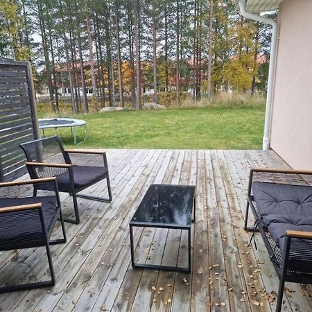 Beautiful Terraced House With Private Parking Villa Сандвикен Екстериор снимка
