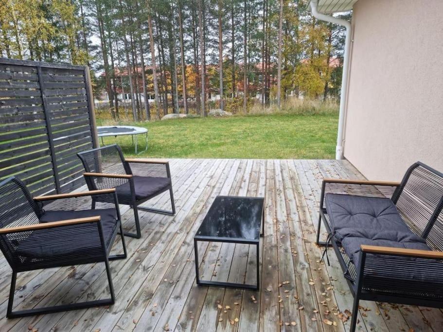 Beautiful Terraced House With Private Parking Villa Сандвикен Екстериор снимка